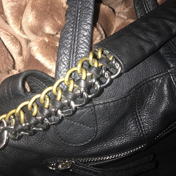 Leather chained tote - Picture 3 of 5